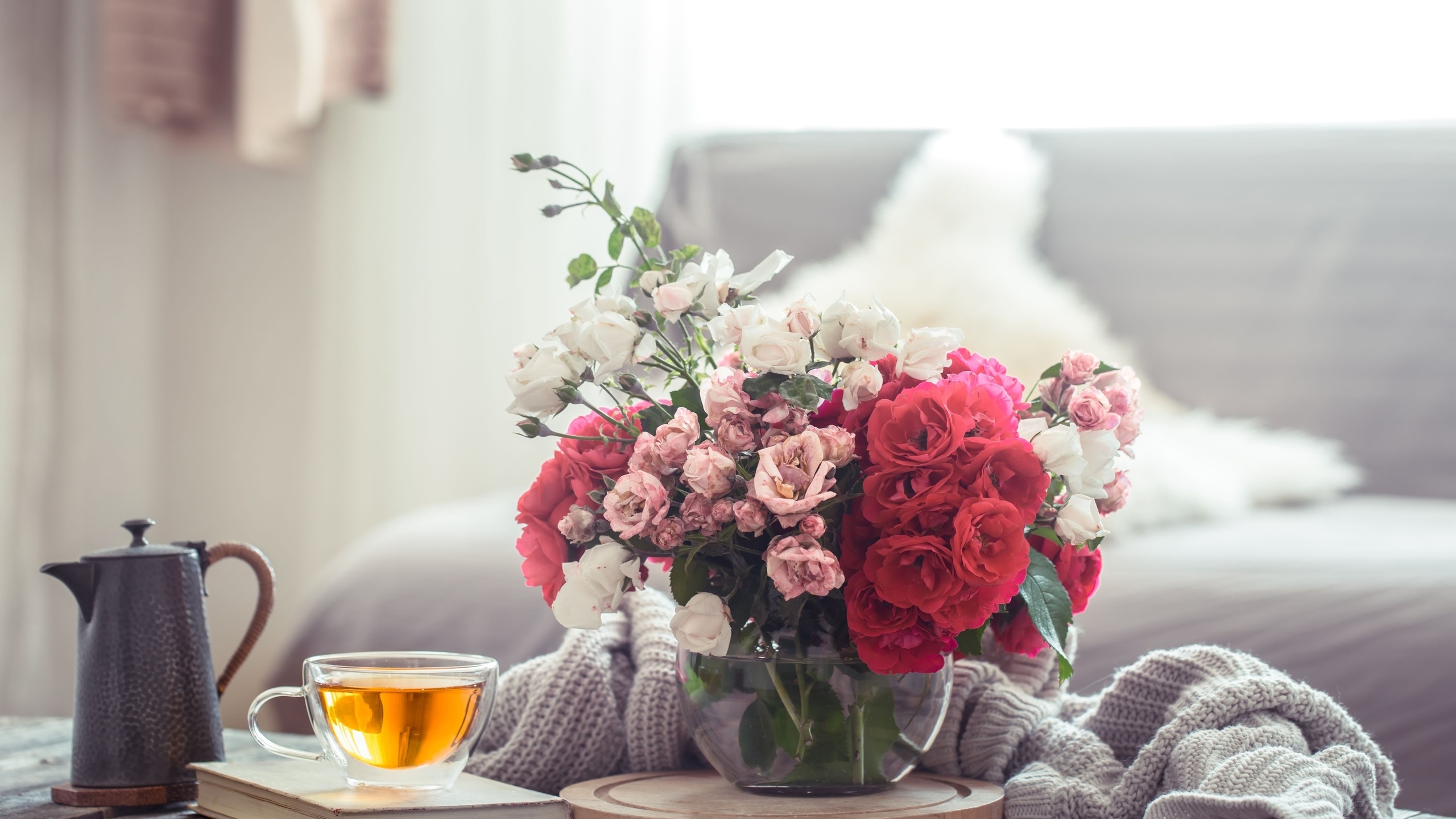 modern living room interior, artificial flower vase, roses