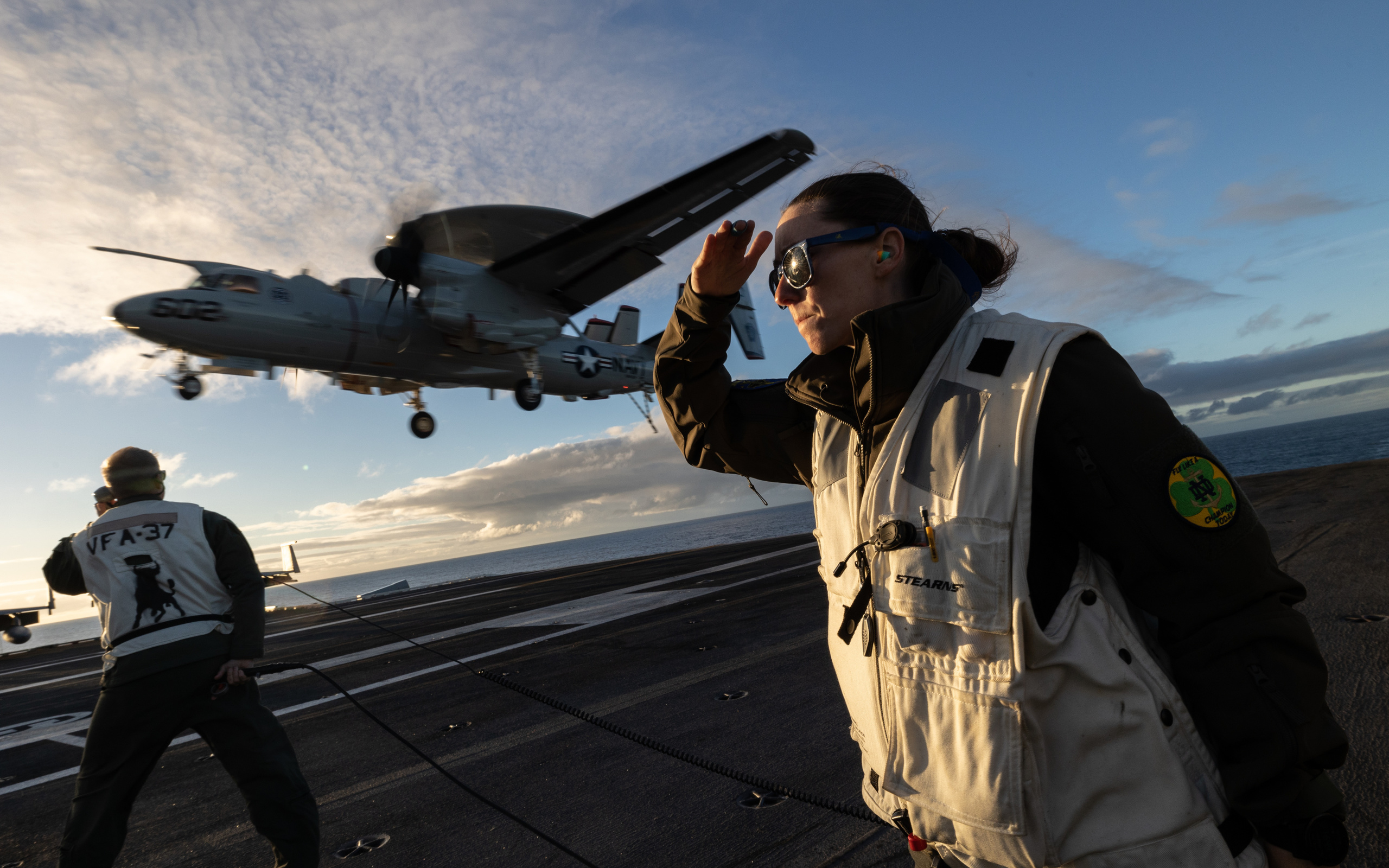 uss gerald r ford, grumman e-2 hawkeye, all-weather carrier-capable tactical airborne