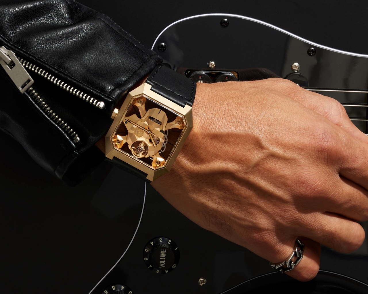 bell and ross, watch design, bell and ross br 01 cyber skull bronze