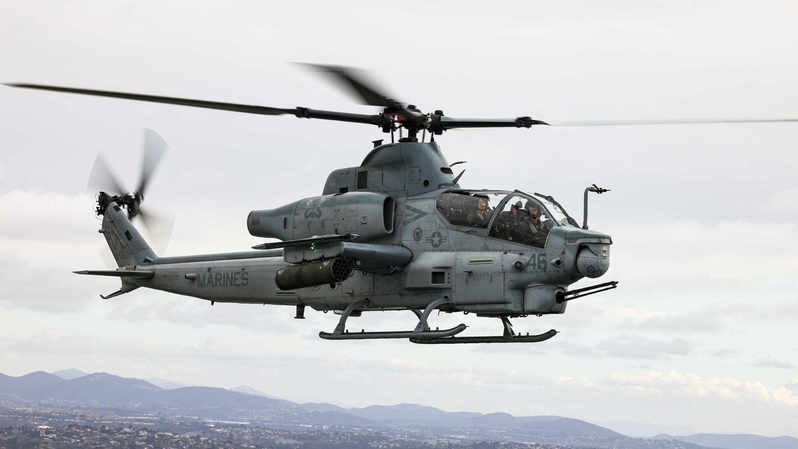 marine corps, bell ah-1z viper, twin-engine attack helicopter, california