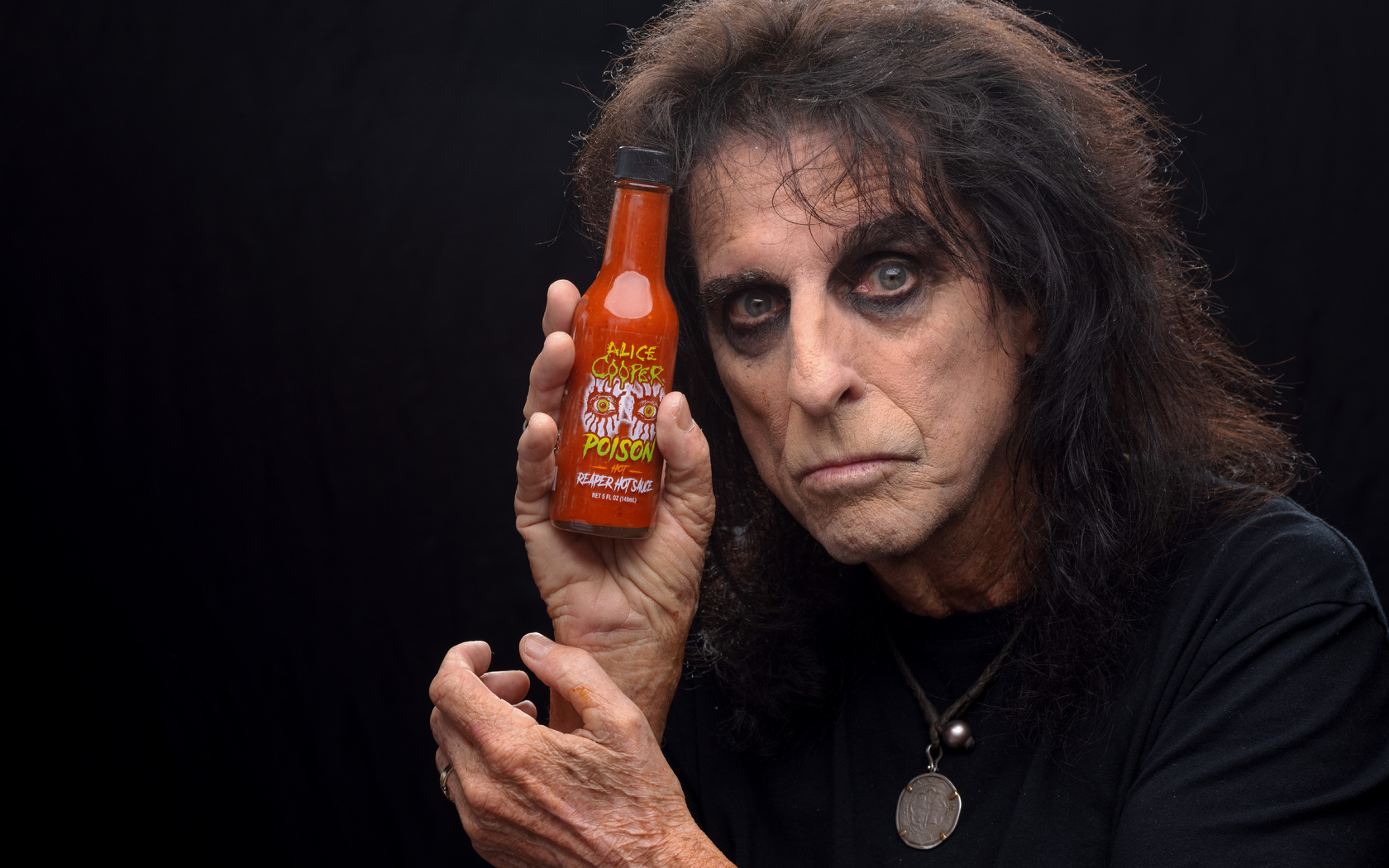 alice cooper, hot sauce, we keep it rock and roll