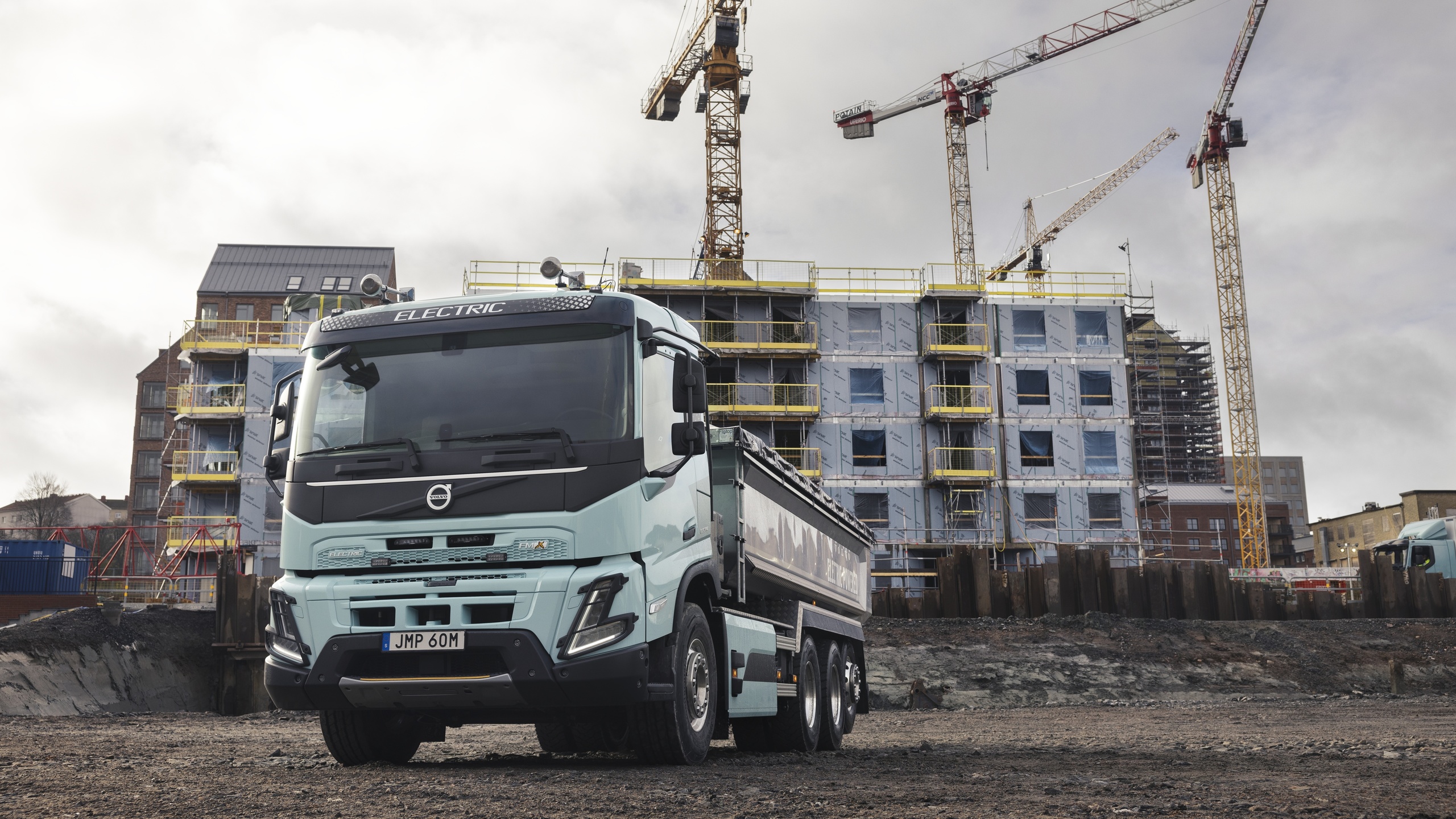 volvo, versatile truck, volvo fmx electric