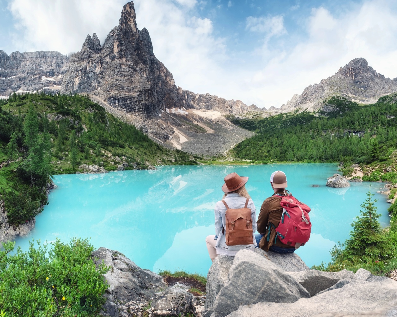 dolomite alps, lake sorapis, province of belluno, italy