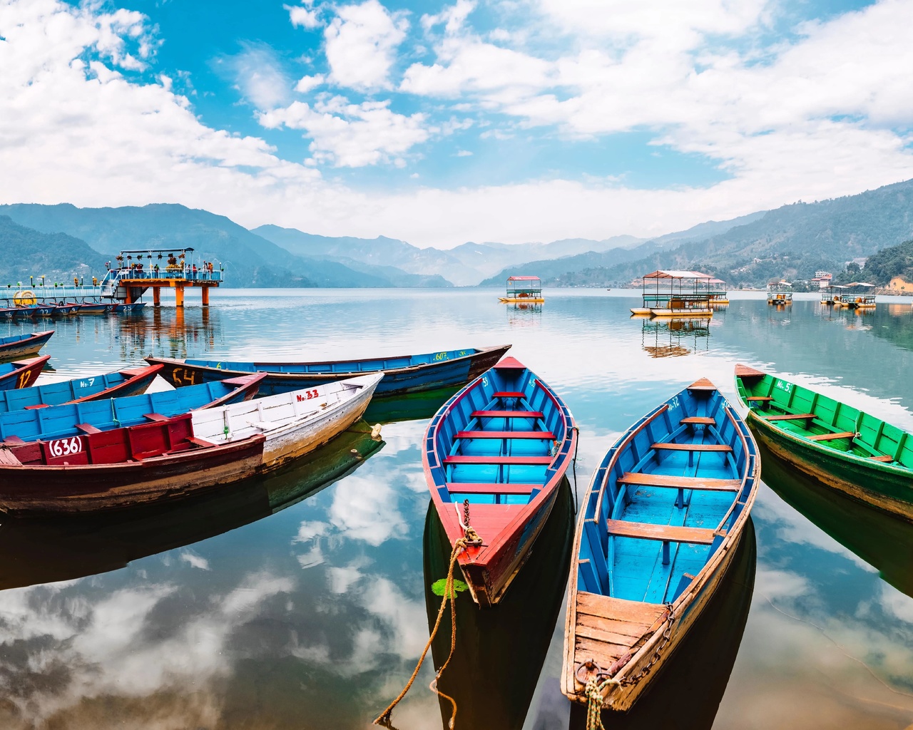 canoes, phewa lake, nepal