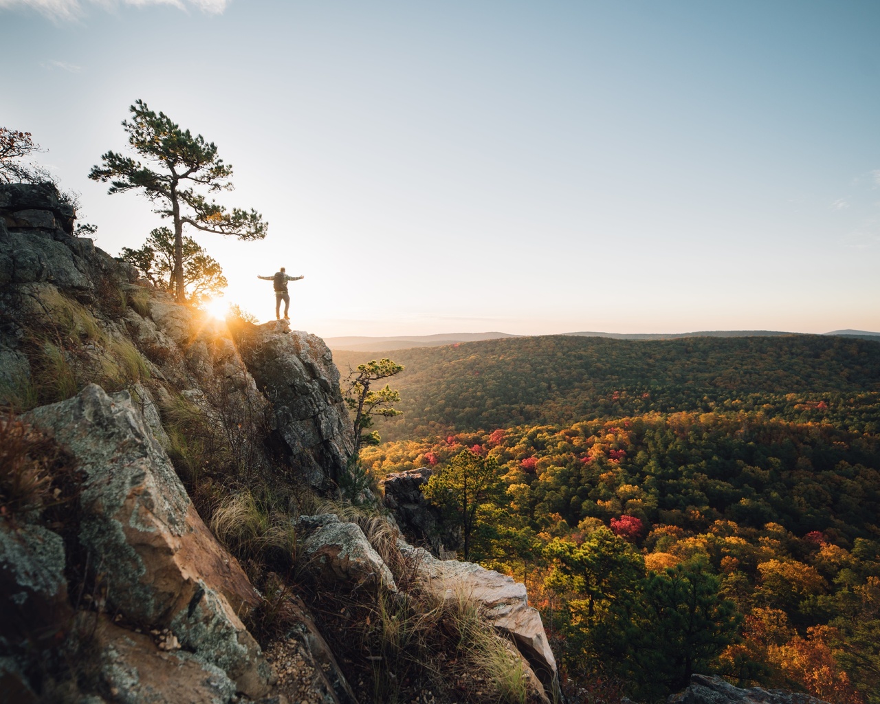 sunset, ancient rocks, pinnacle mountain state park, arkansas