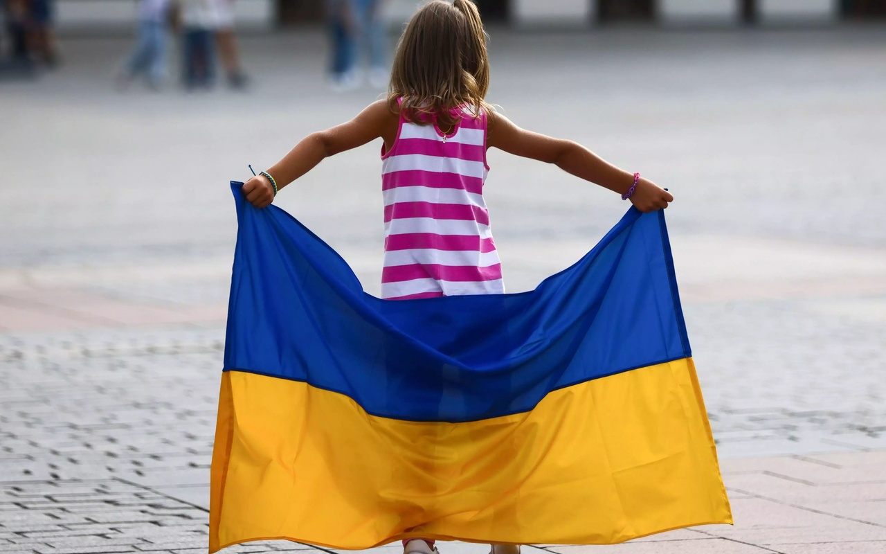 independence day of ukraine, ukrainian flag, krakow, poland