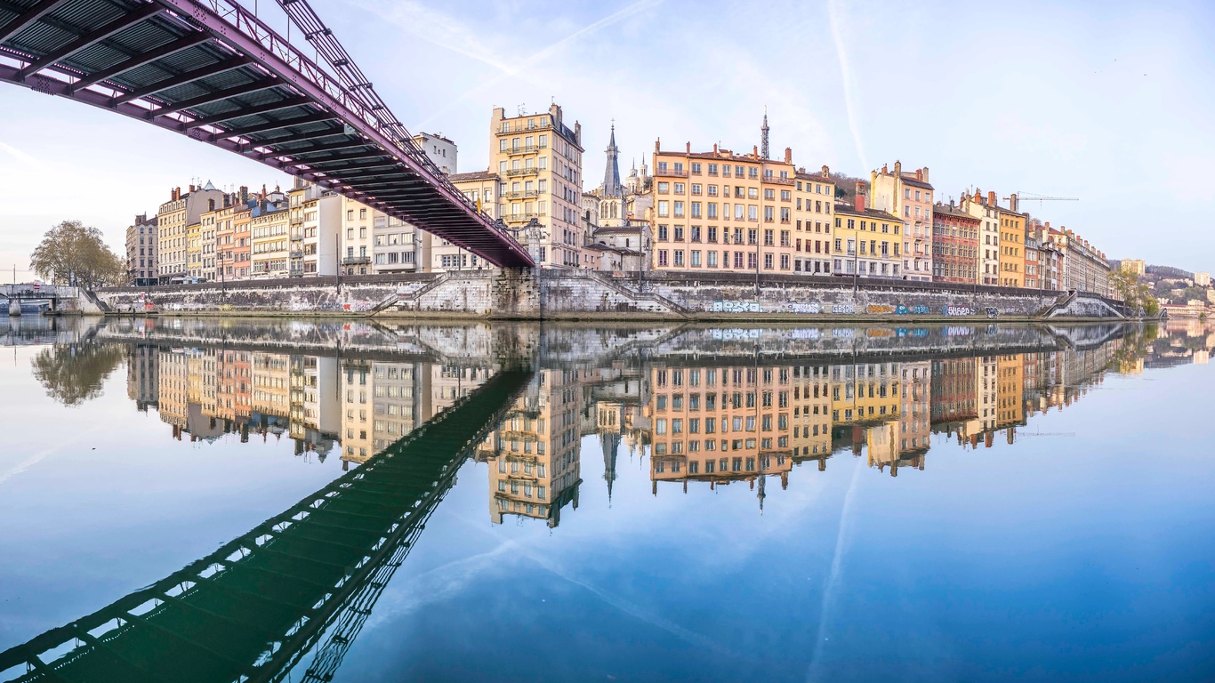 saone, pont de la feuillee, lyon, france