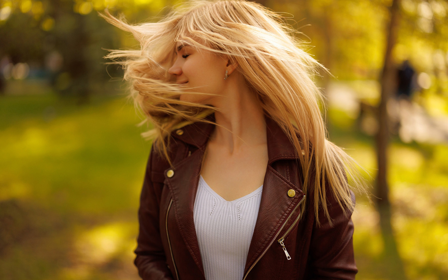 blonde, women, model, women outdoors, jacket, leather jacket, bokeh, closed eyes, nature, trees