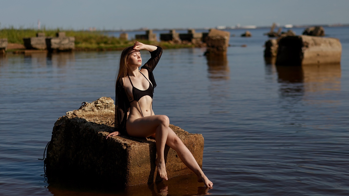 igor kuprianov, women outdoors, closed eyes, women, model, brunette, tattoo, hips, monokinis, micro bikini, nature, water, sky, clouds, curvy