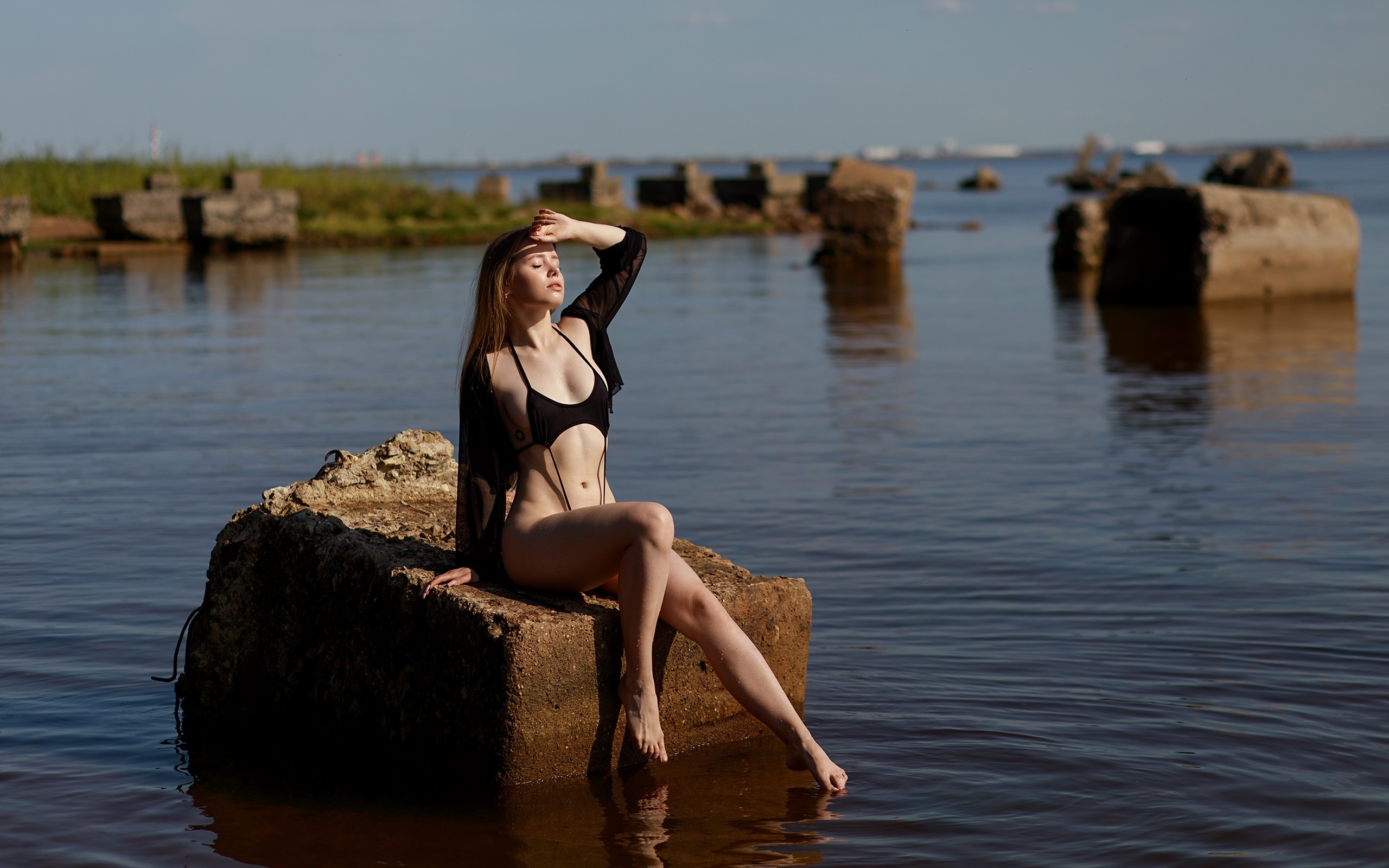 igor kuprianov, women outdoors, closed eyes, women, model, brunette, tattoo, hips, monokinis, micro bikini, nature, water, sky, clouds, curvy