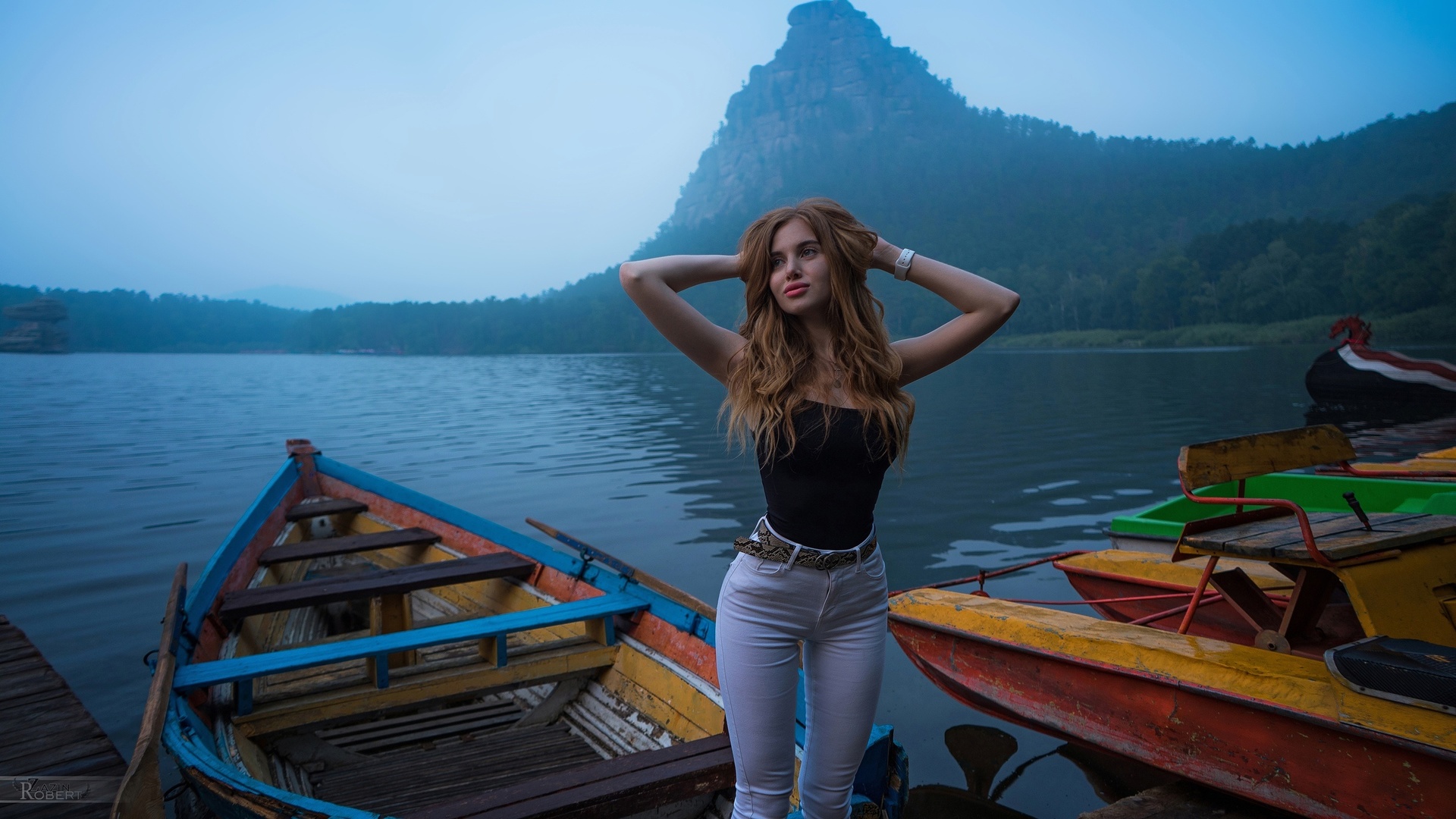 robert zazin, nature, lake, water, women outdoors, women, brunette, boat, jeans, white pants, model, sky, clouds