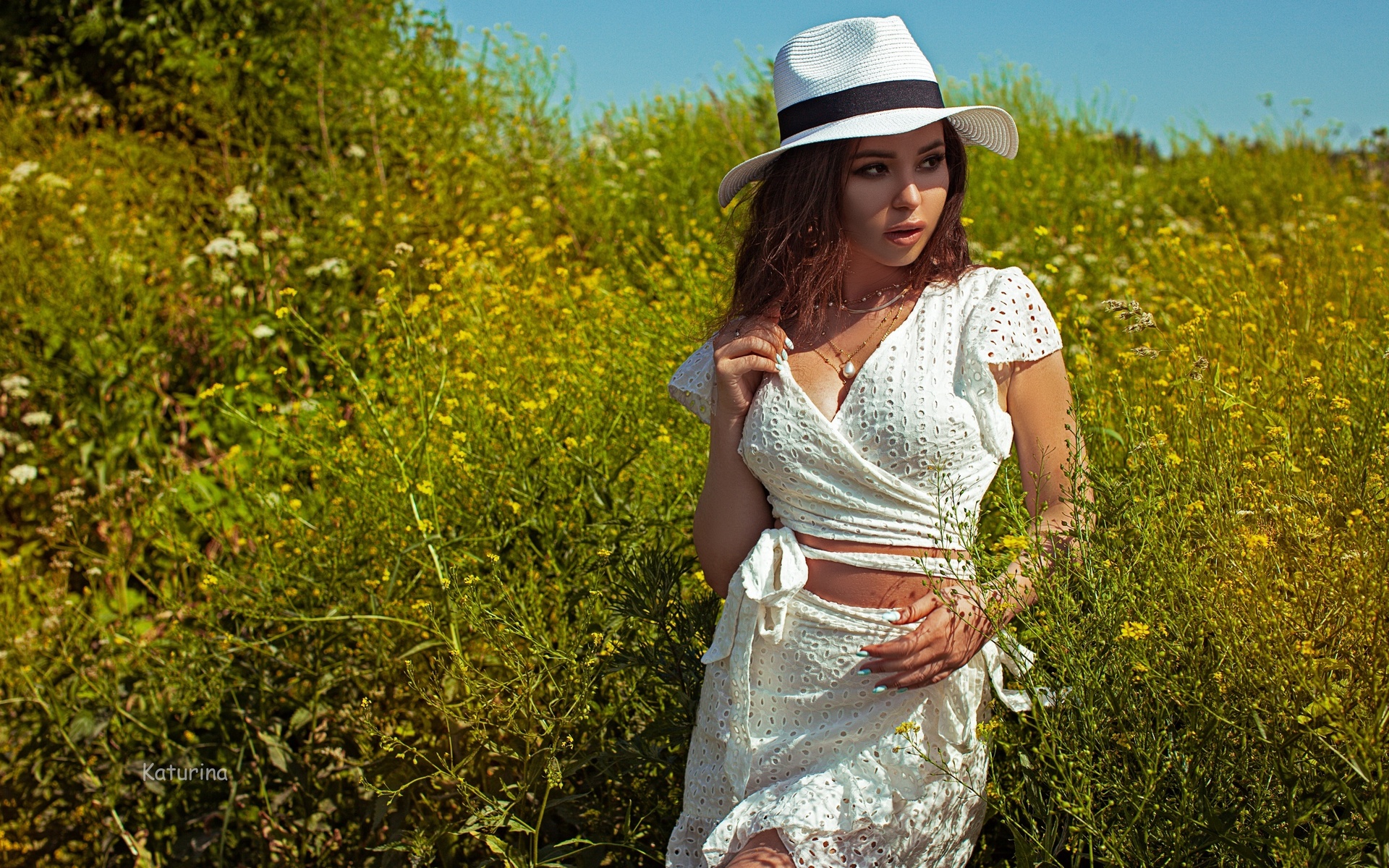 nature, flowers, plants, women outdoors, brunette, women, model, sky, white clothing, white hat, white skirt, white nails