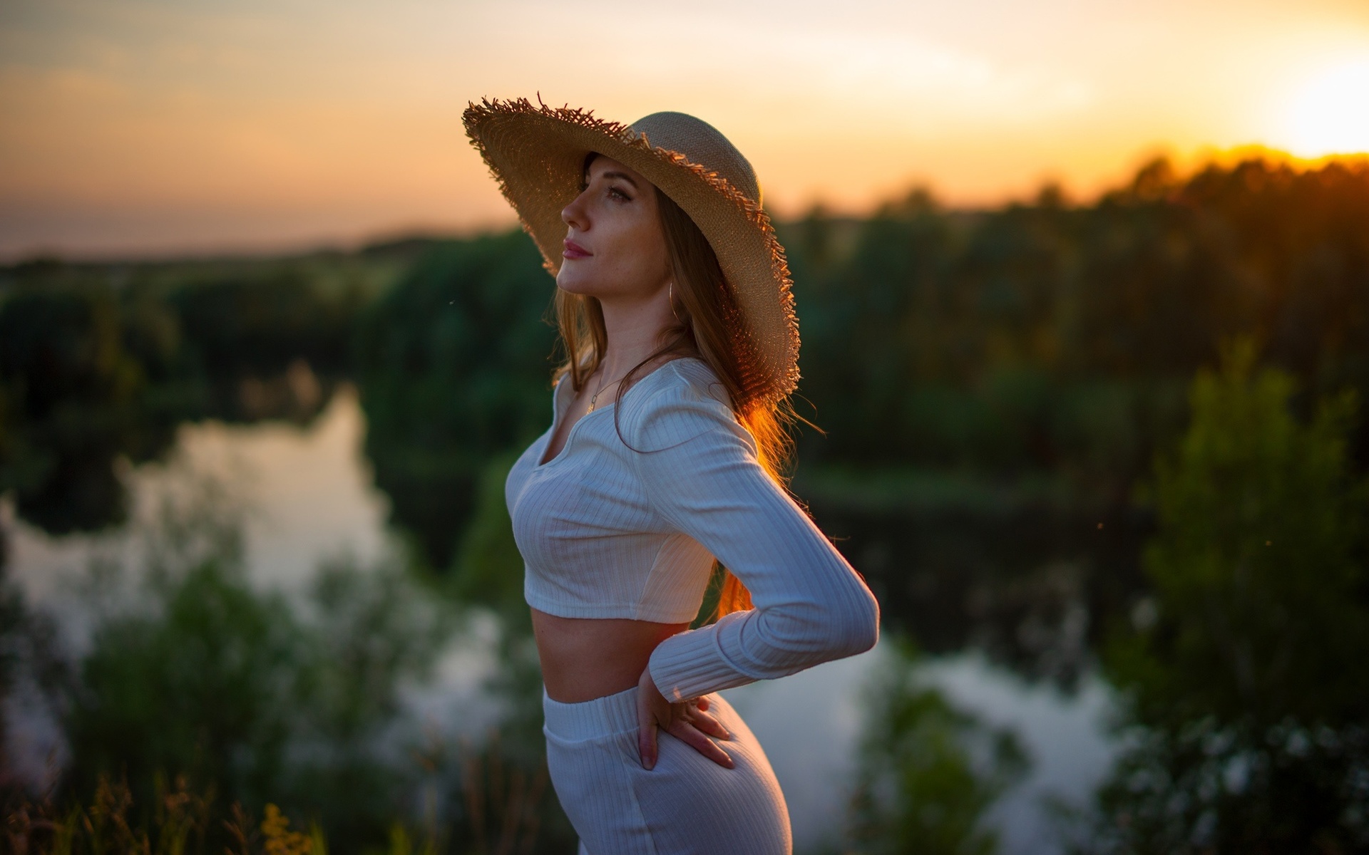 straw hat, women outdoors, nature, lake, sky, sunset, trees, women, brunette, model, hips, white clothing, white skirt