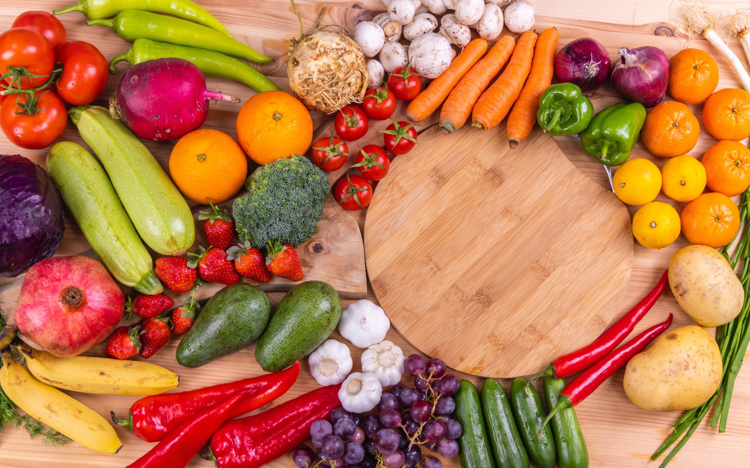 vegetables, pepper, strawberries, tomatoes, cucumbers, garlic, grapes