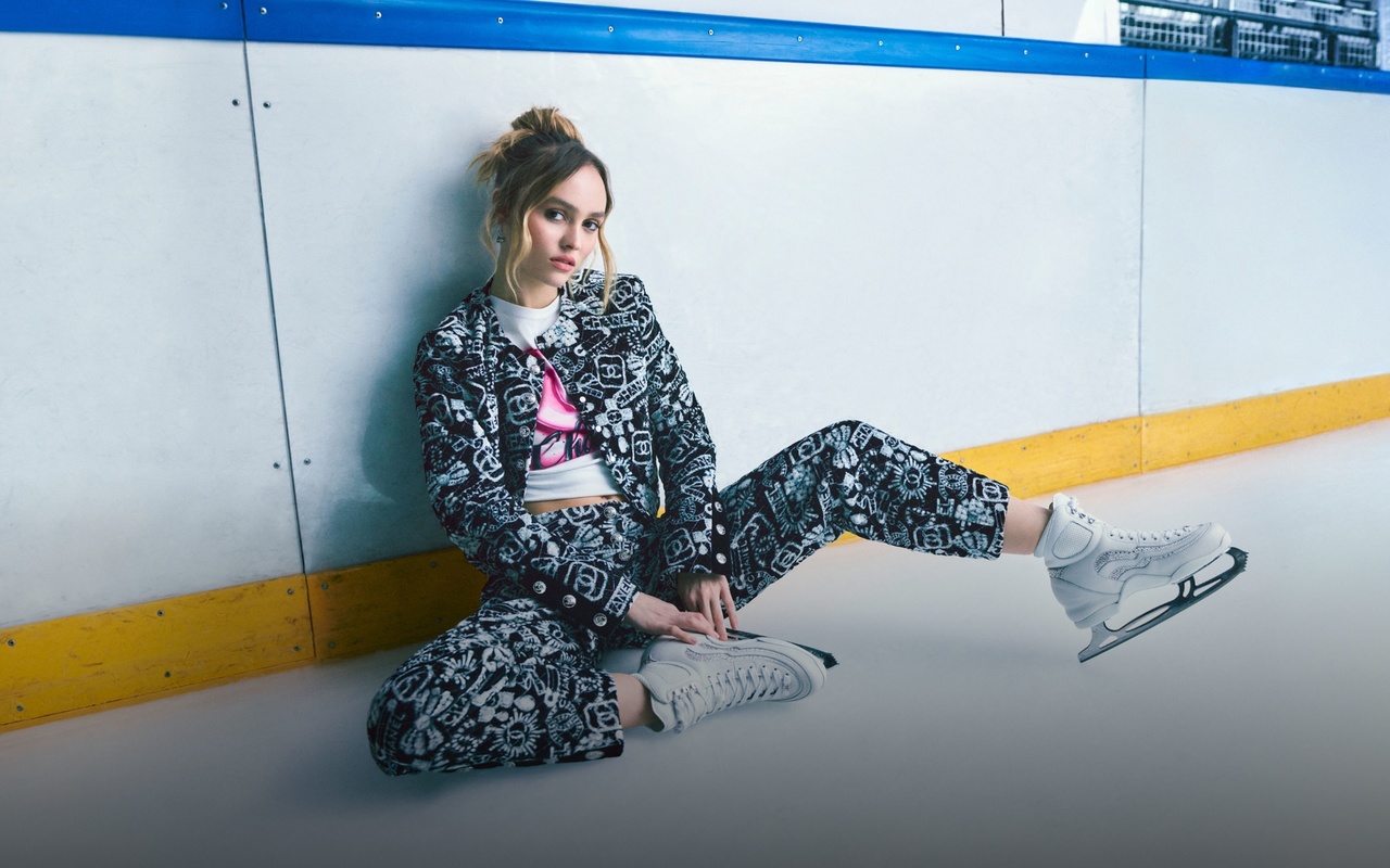 lily-rose depp, ice rink, chanel coco neige campaign, 2023