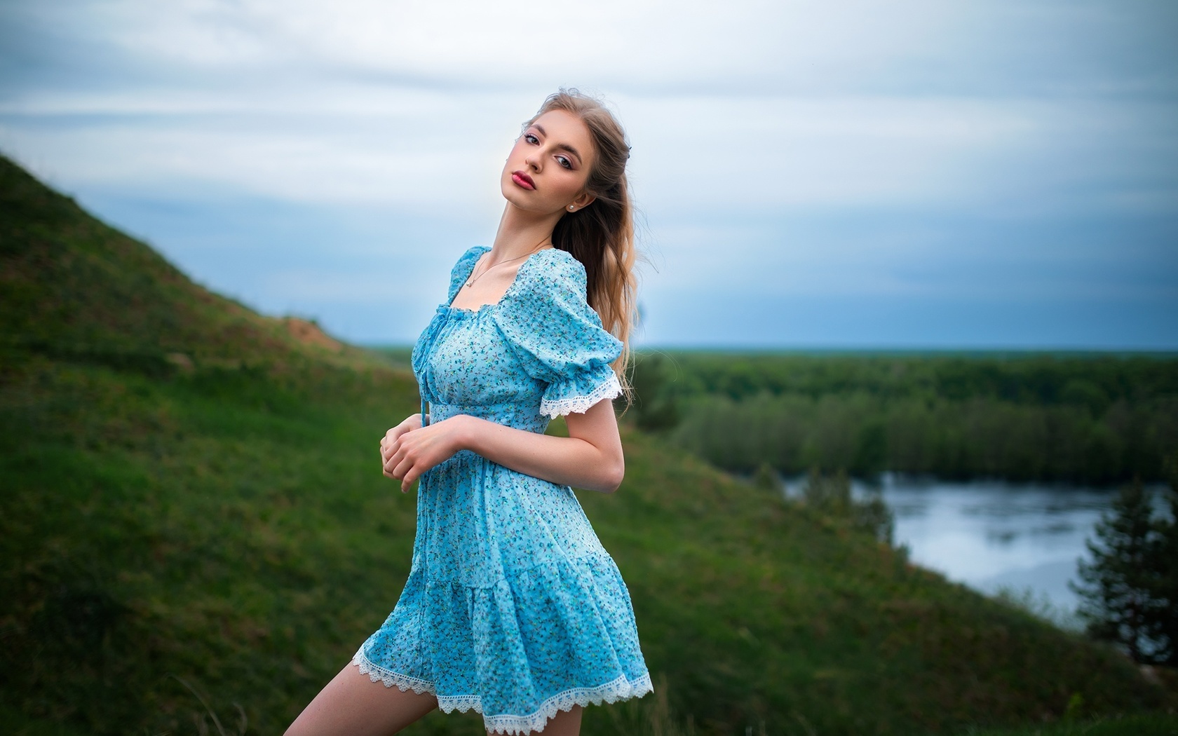 dmitry shulgin, model, women outdoors, nature, sky, blonde, clouds, grass, red lipstick, blue dress, summer dress