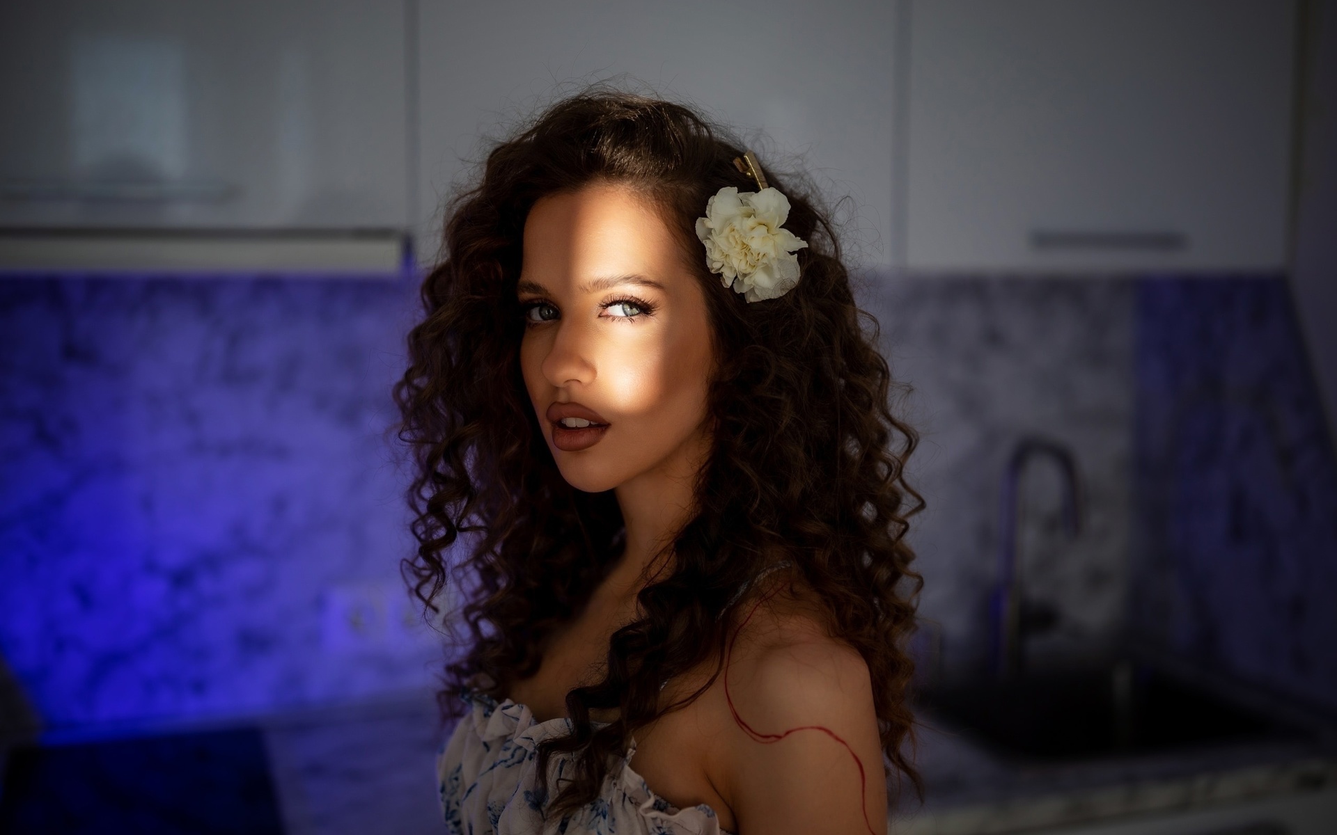 tatyana kalish, model, curly hair, red lipstick, brunette, kitchen, wavy hair, dress, women indoors, flower in hair, looking at viewer