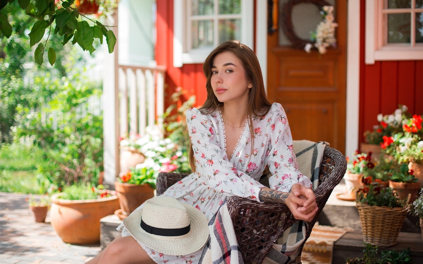 elizaveta milki, model, summer dress, brunette, , white hat, women outdoors, women, looking at viewer, flowers