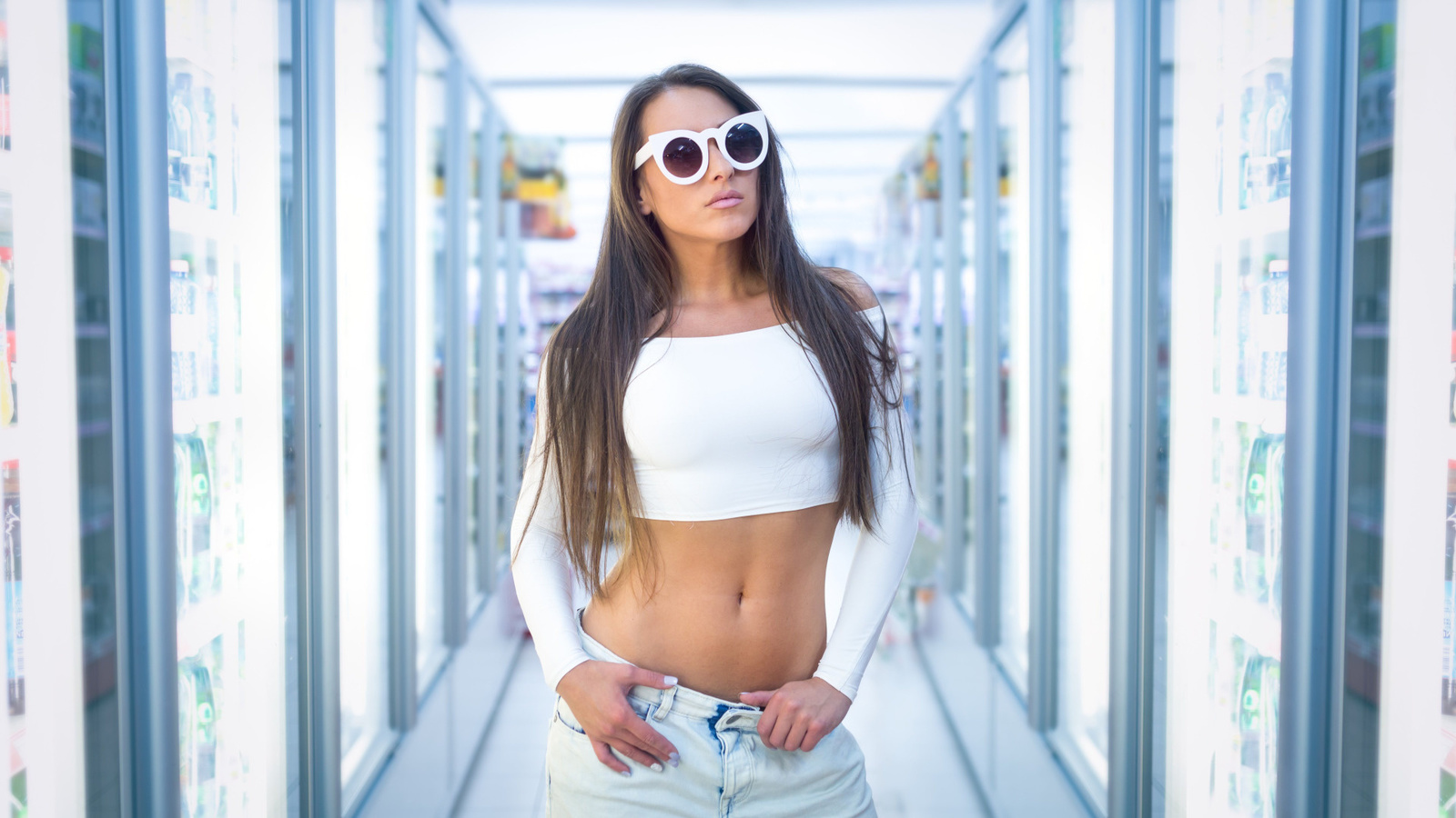 long hair, white top, sunglasses, beauty, model, jeans, brunette