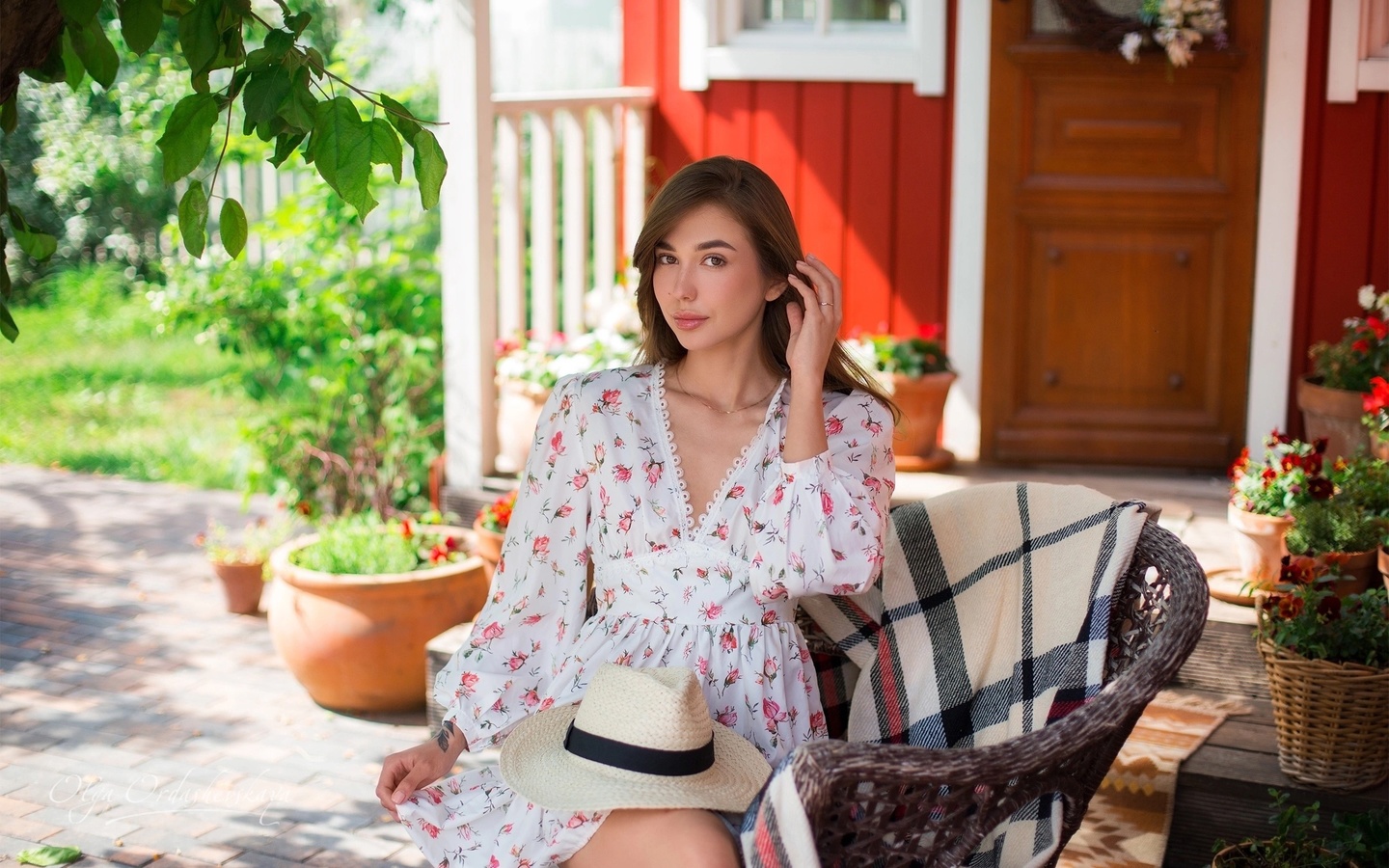 elizaveta milki, model, summer dress, brunette, , white hat, women outdoors, women, looking at viewer, flowers