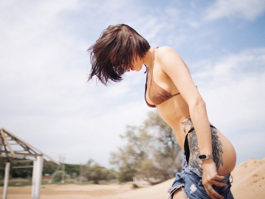 brunette, bikini, alexander nesterenko, , hips, sky, women outdoors, model, clouds, jean shorts, women, tattoo, ass